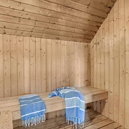 Holiday home Stunning In Ringkobing With Wifi Klegod